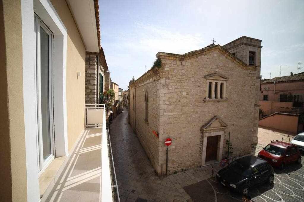 Le Dimore Degli Artisti Vico Mercatello Venosa Esterno foto